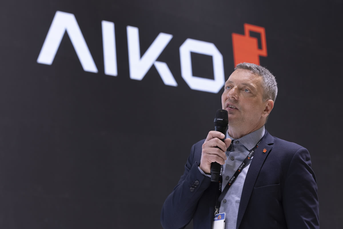 c7c7娱乐平台携“黑科技”新品亮相Intersolar展